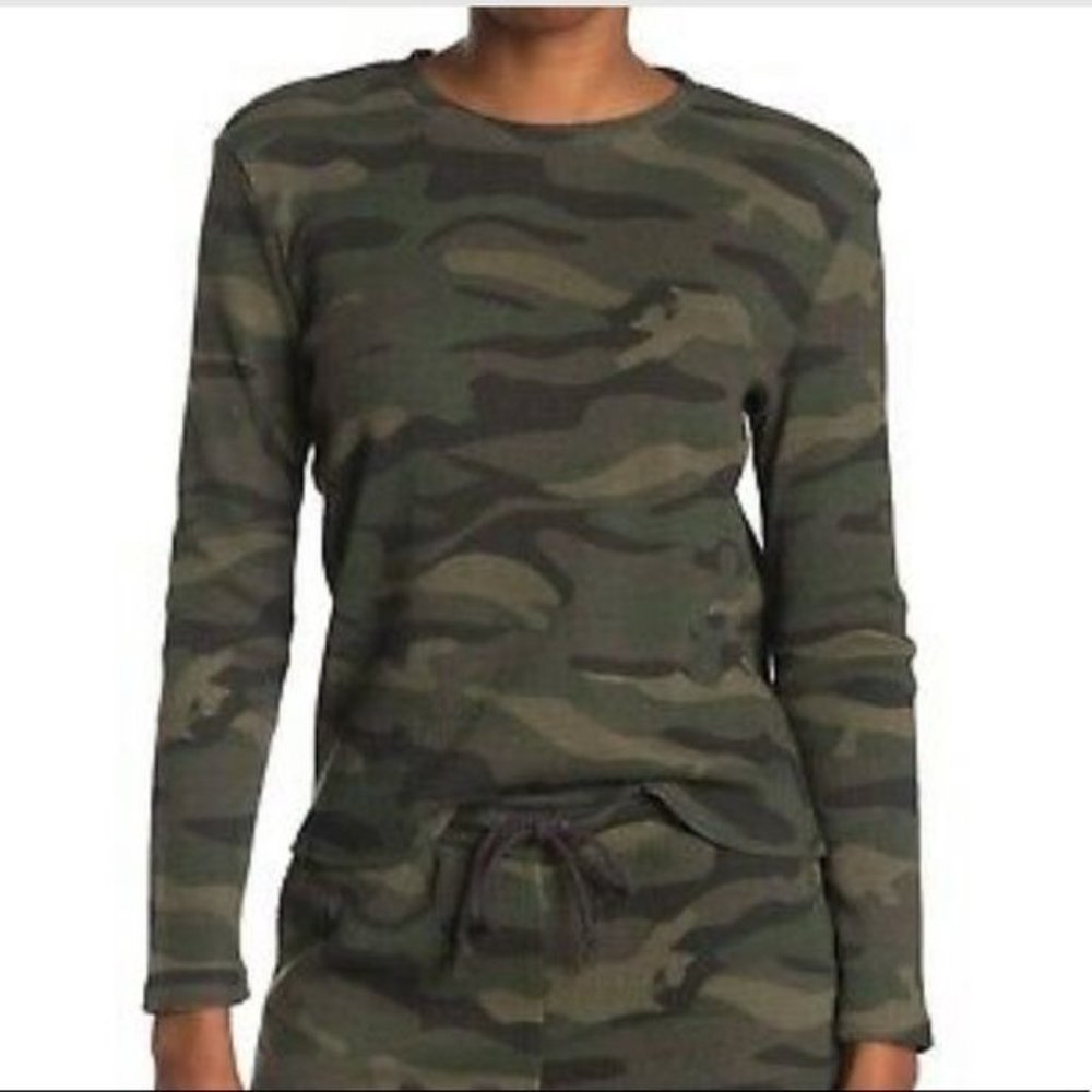 NWT Nordstrom RDI Camo Green Crew Neck Thermal Top XS